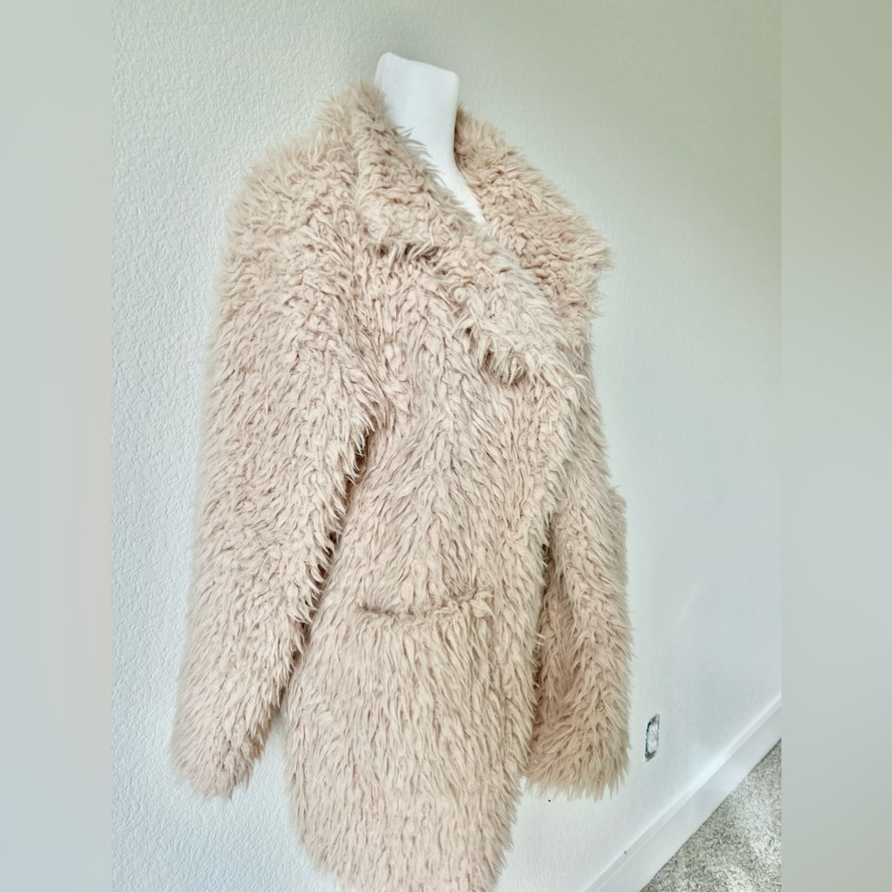 Shag coat - Picture 2 of 8